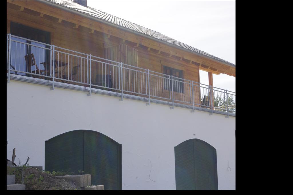 Huettenflair-Mosel Ferienwohnung 恩克里克 外观 照片